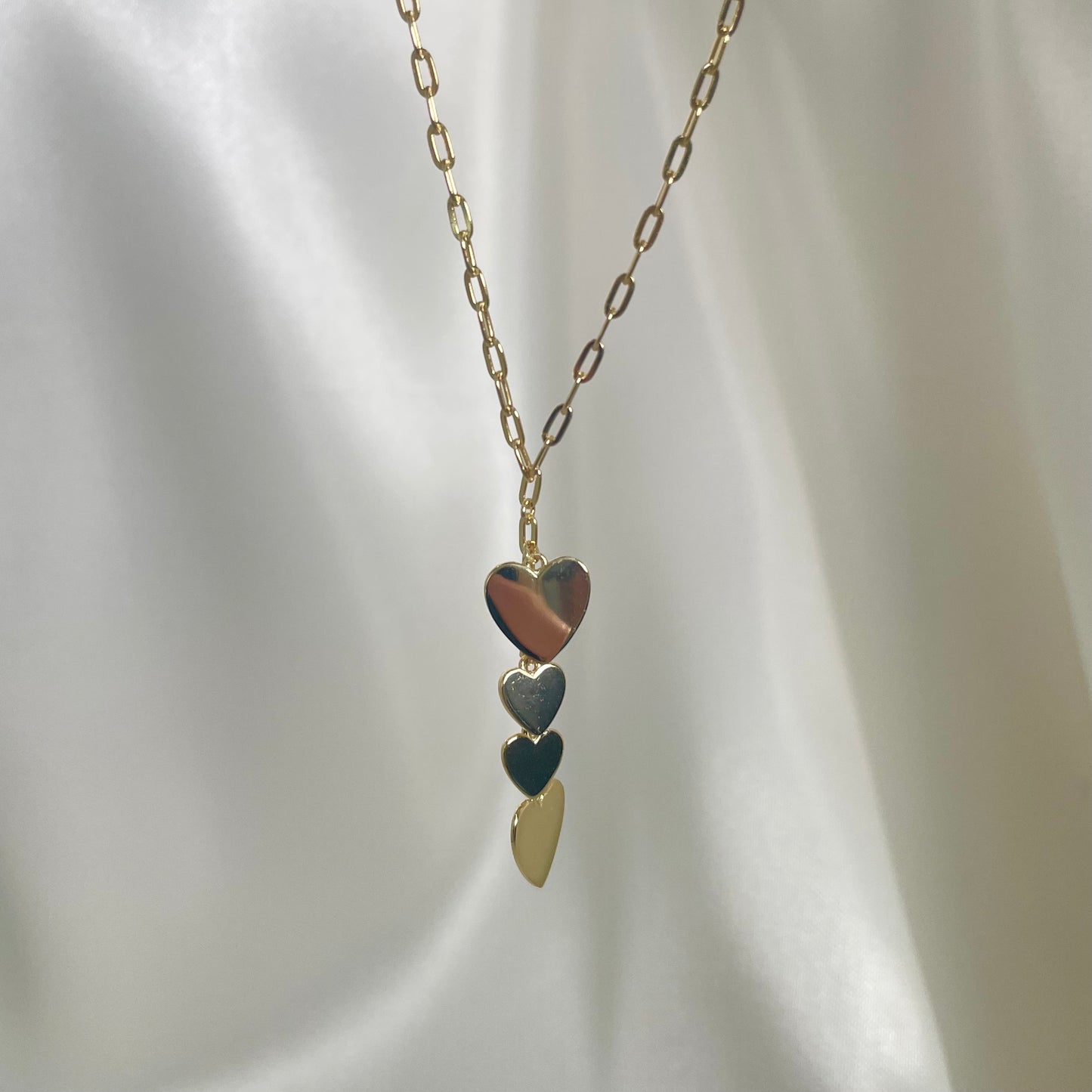 "QUEEN OF HEARTS" SILVER/GOLD NECKLACE