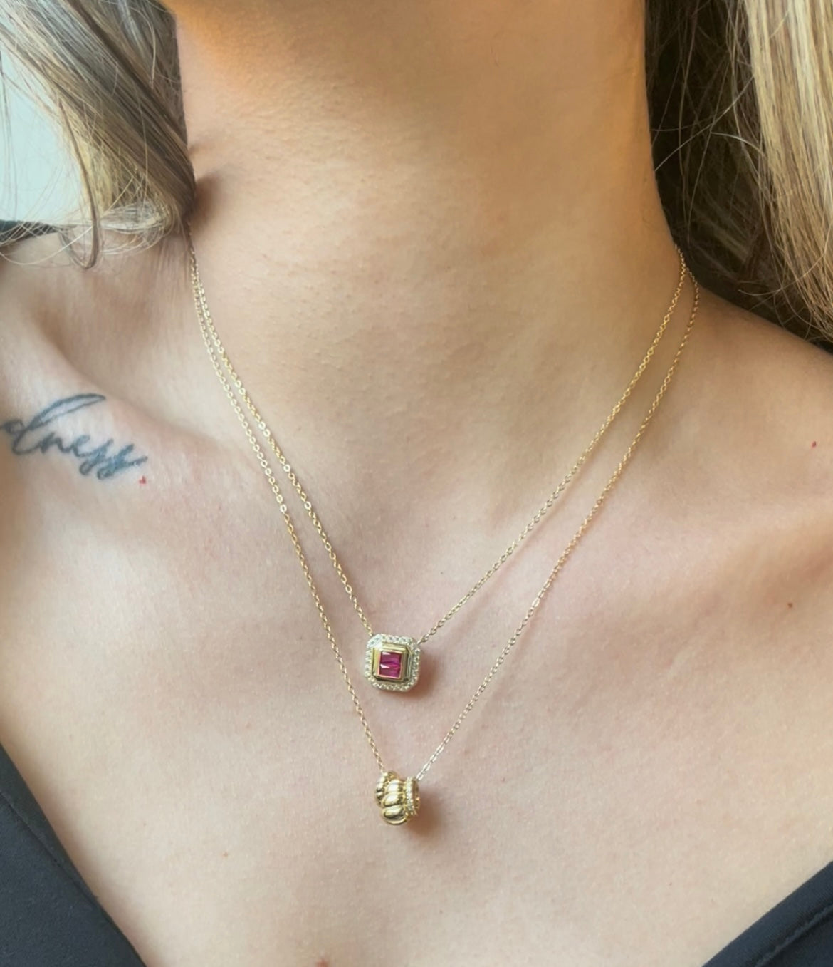 "HOT PINK AND LUCKY GREEN" SILVER/GOLD NECKLACE